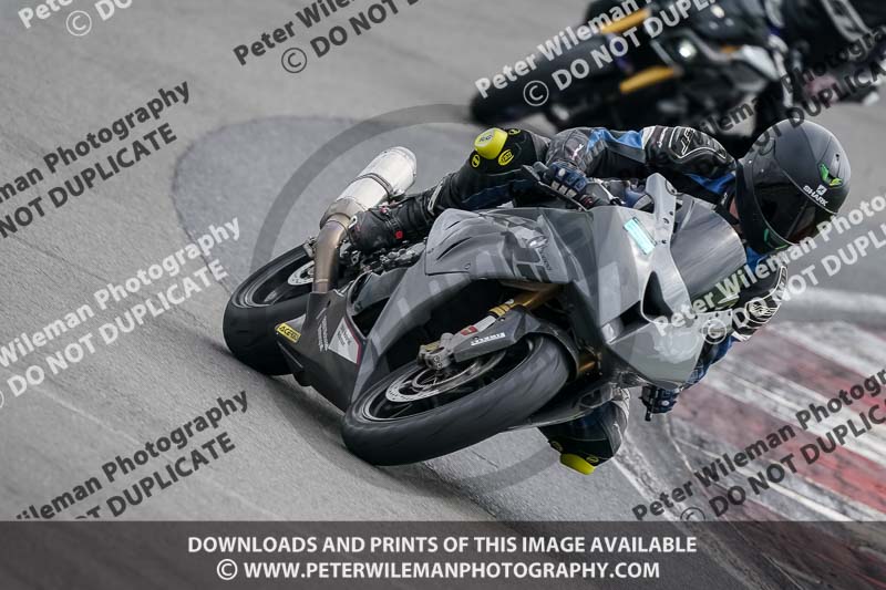 donington no limits trackday;donington park photographs;donington trackday photographs;no limits trackdays;peter wileman photography;trackday digital images;trackday photos